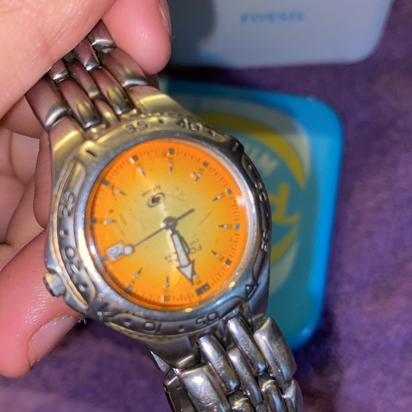 Women’s fossil watch - Picture 3 of 3
